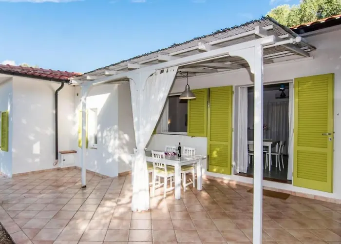 Les Bouganvilles By Colombielbavacanze - Colibri 2 *