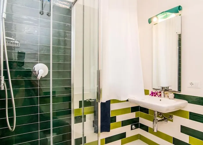 Les Bouganvilles By Colombielbavacanze - Colibri 2 Trappola